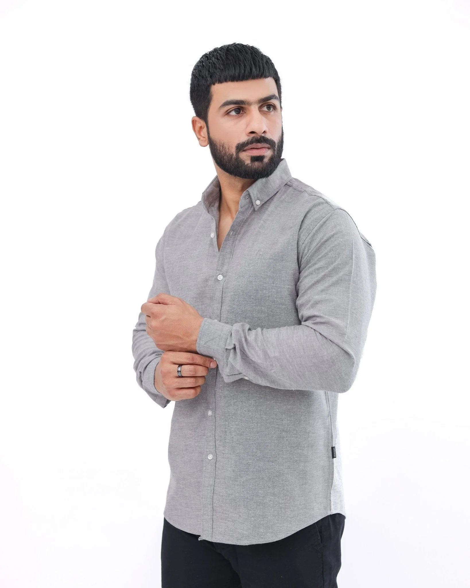 How Essential Clothing Simplifies Everyday Dressing